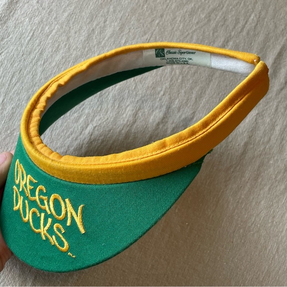 Vintage Oregon Ducks Visor Hat Classic Sportswear Made in USA Excel Condition - Picture 11 of 15